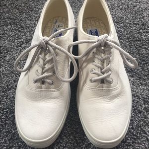 Tan/cream keds(includes prize for offering full $)